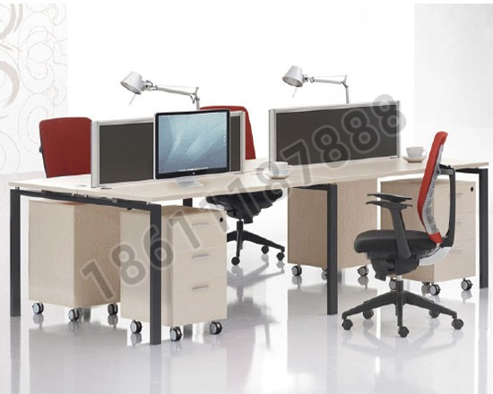 點(diǎn)擊查看商品:屏風(fēng)桌