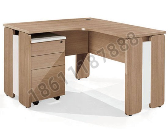 點(diǎn)擊查看商品:木制辦公桌